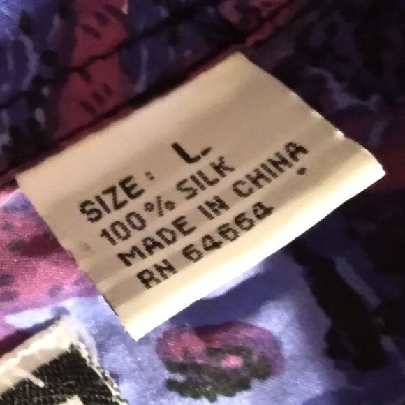 Vintage In Private Abstract Pattern Silk Hawaiian Shirt - Picture 8 of 8